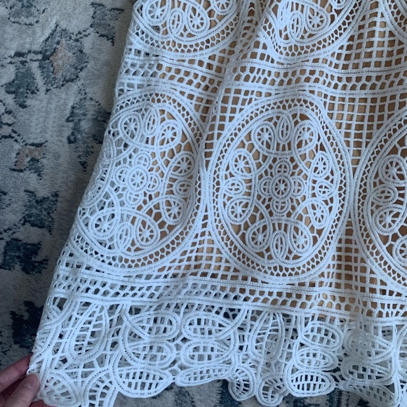 Chicwish White Lace Midi Dress - Picture 4 of 9